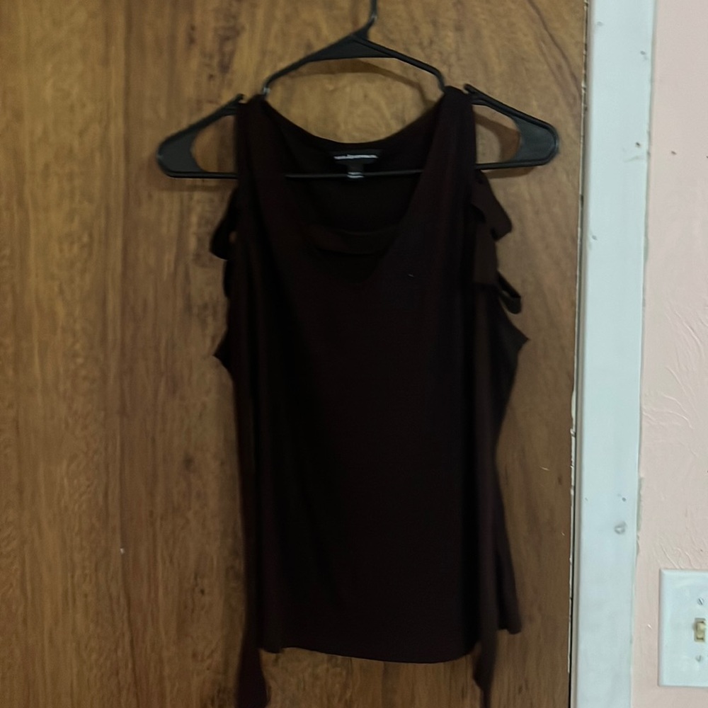 Shirt with arm cut outs